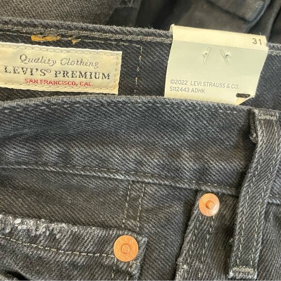 Levi’s 501 Original Short in Stowaway Frayed Raw Cut Hem Women’s Sz 31 - Picture 6 of 9